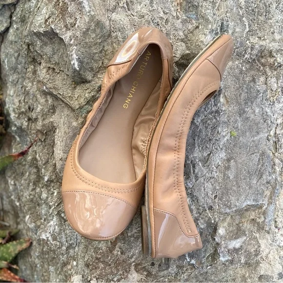 Patent Leather Ballet Flats in Nude💛 Excellent Condition - Picture 7 of 11